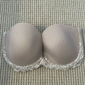 Natori Nude Feathers Strapless Bra Size 32DD